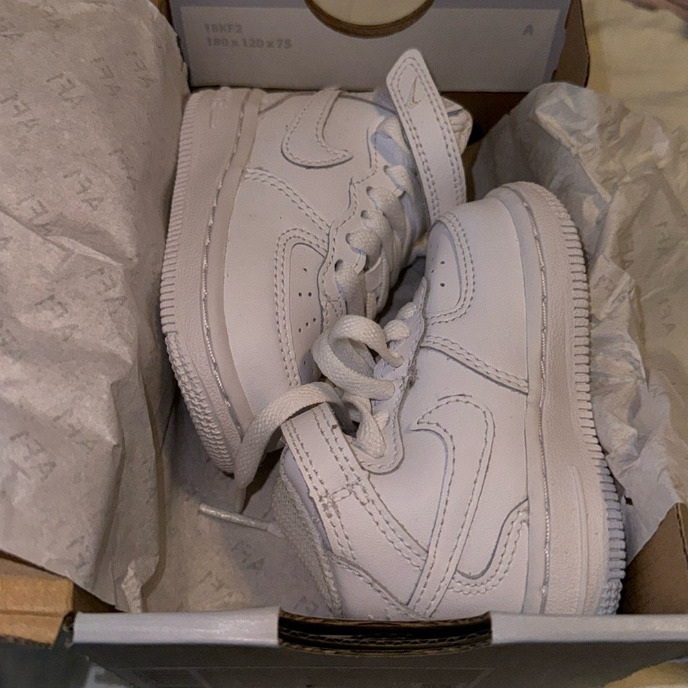 Baby Air Force 1 size 3 white